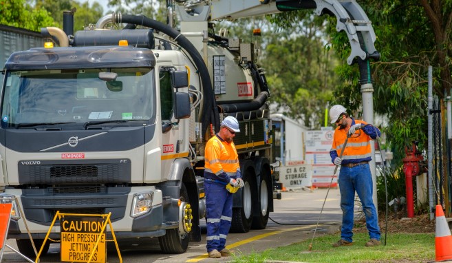 Non-destructive digging fleet