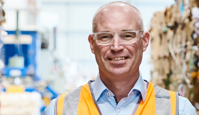 CEO Jochen Behr