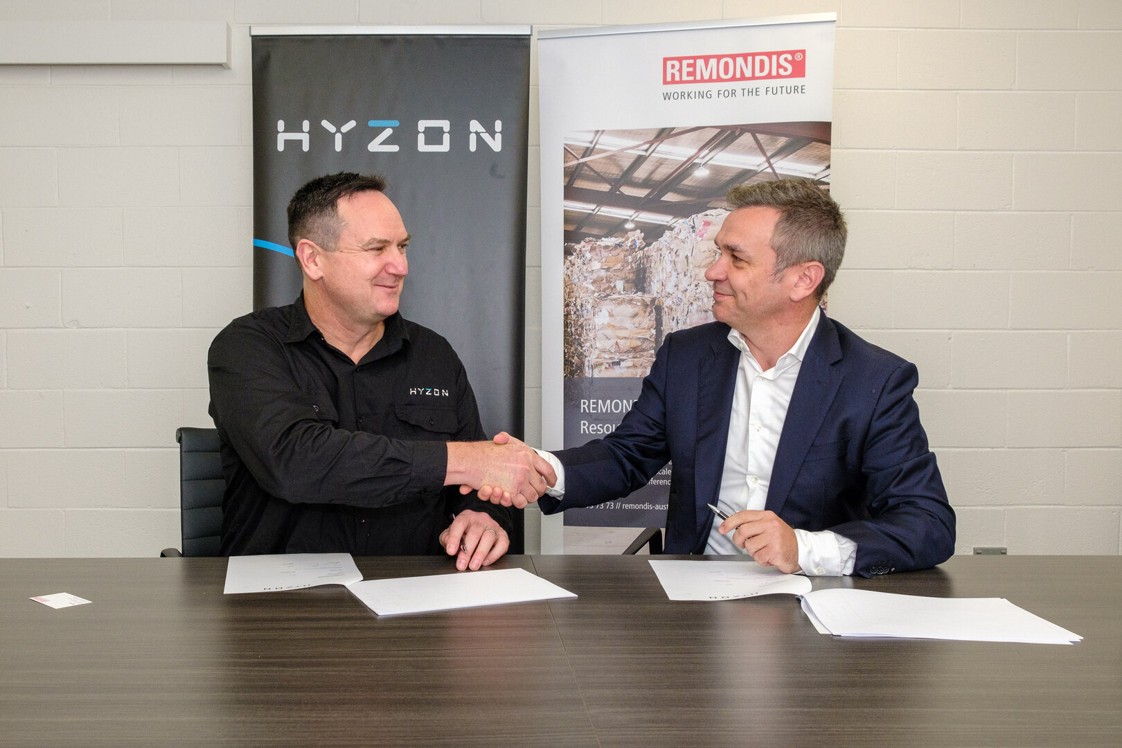 REMONDIS trials hydrogen fueled waste collection truck