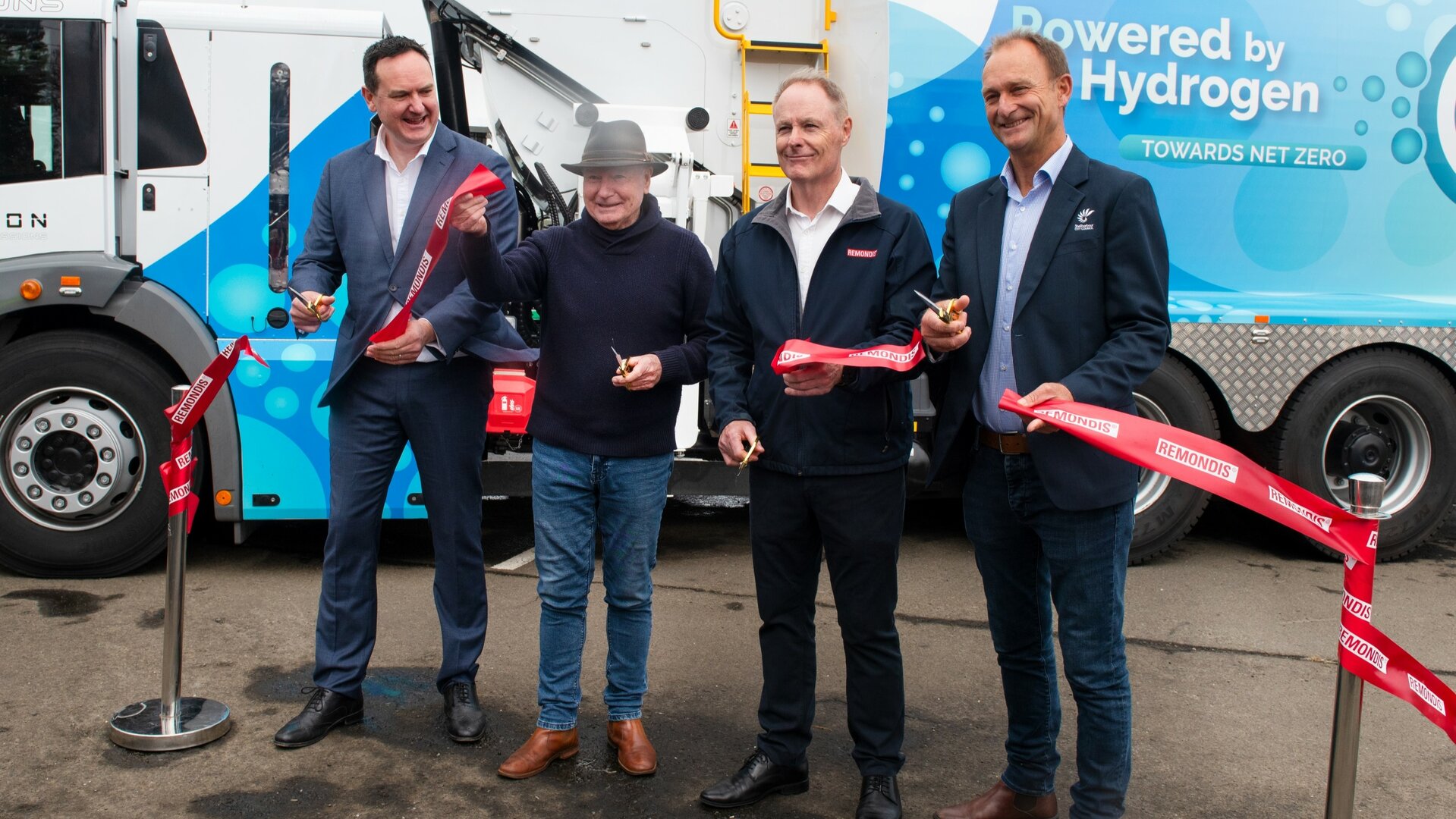 Hydrogen fueled waste collection truck launched