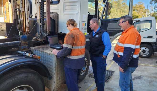 Dylan Evans (REMONDIS heavy vehicle mechanic apprentice, left), Gavin Shields (TAFE NSW Heavy Vehicle Head Teacher, middle), and Peter Murray (REMONDIS Maintenance Manager, right)